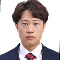 Yufan Yang