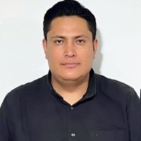 Luis Enrique Flores