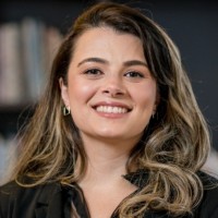 Ana Carolina H.