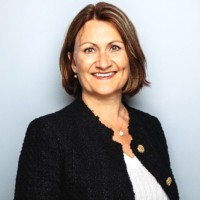 Ellen Ruth