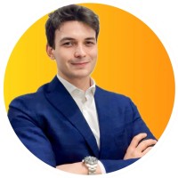 Matteo R.
