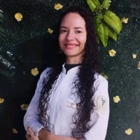 Larissa Neves