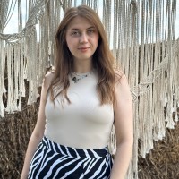 Аліна Ткаченко