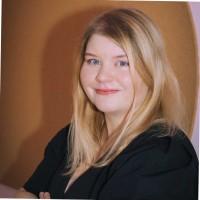 Stefanie Heinzeller
