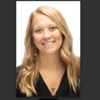 Kelsey Ecker, Nha