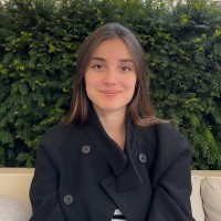 Hazel González M
