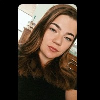 Larissa Van Ewijk
