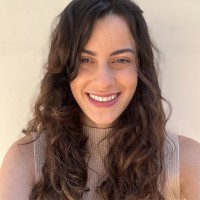 Raissa Baggio Freire