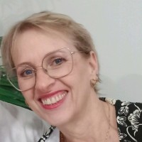 Claudia Bernardes