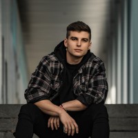 Dillon Lowe