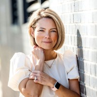 Annique Dean