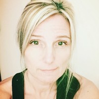 Tracey R