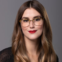 Lara Smith, Clcs Cbia Cpia