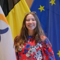 Vicky Van Tuycom
