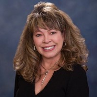 Leslie Grossman Branding Specialist At Halo Branded Solutions