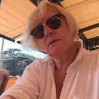 Martine Petet