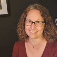 Holly Gubics, Mba