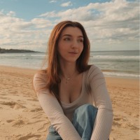 Elysia Burns
