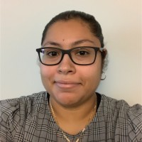 Sandy Lara, Mba