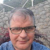 Robert Petrič