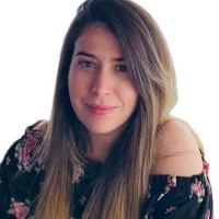 Caroline R. Araújo