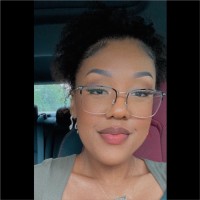 Yolanda Leach