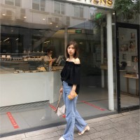 何芦佳