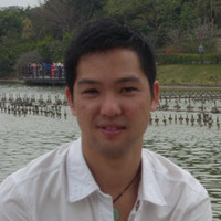 黄文炜