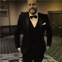 ║Jonathan Buncombe║