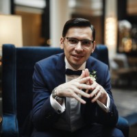 Vladislav(Vladi) Pevzner