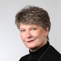 Katrin Henze