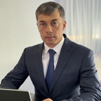 Andrew Dmytrenko, Cfa