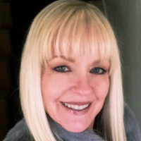 Glenda Lewis