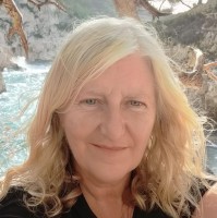 Catherine Roux