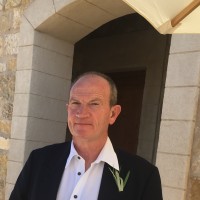 Glenn Howes