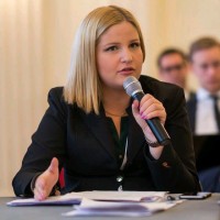 Investor Mary