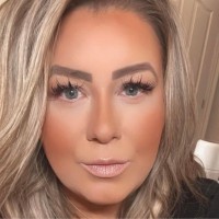 NICOLE HOYT