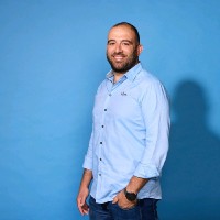 Nikos Apostolou