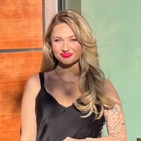 Nicole Holmes