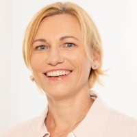 Susanne Schröder