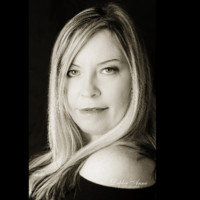 Debbie Kunellis