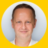 Dr. Stefan Krausz