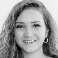 Ines Oumnia