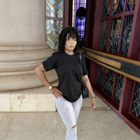 Lynda Carolle Tahou