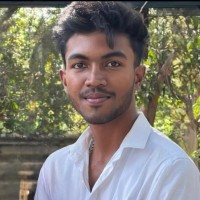 Ezhil Vendhan