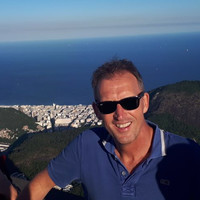Arnold Besselaar