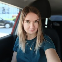 Yana Khaustova
