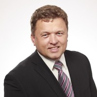 Robert Hložanka MBA