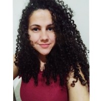 Flávia Lara