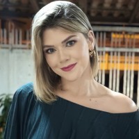 Thais Thomaz